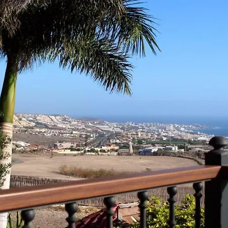 Amaya Villa *